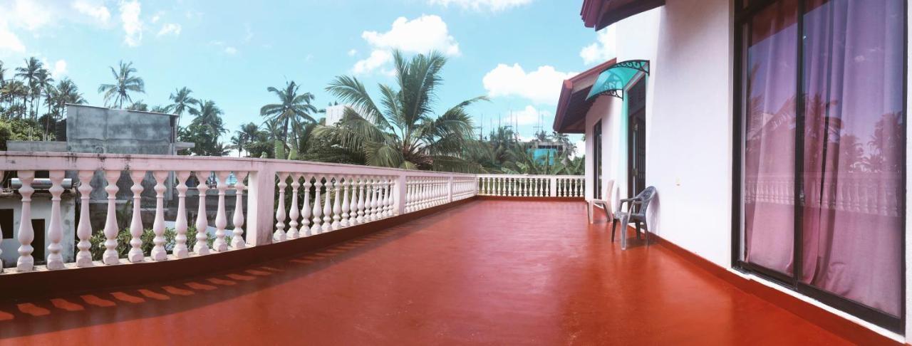 Sritaly Inn Mirissa Exterior photo